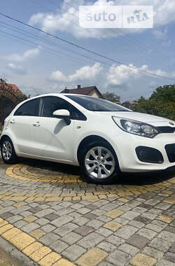 Kia Rio  2012