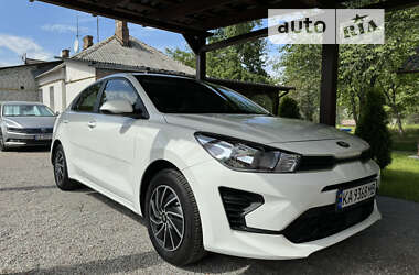 Kia Rio 2021