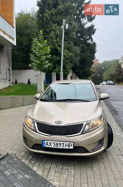 Kia Rio  2012