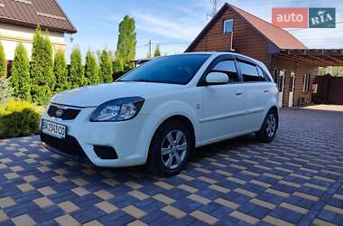 Kia Rio  2010