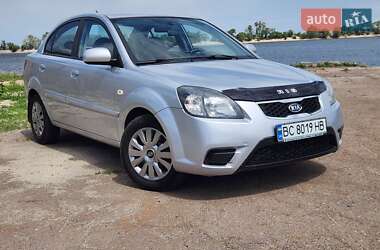 Kia Rio  2010