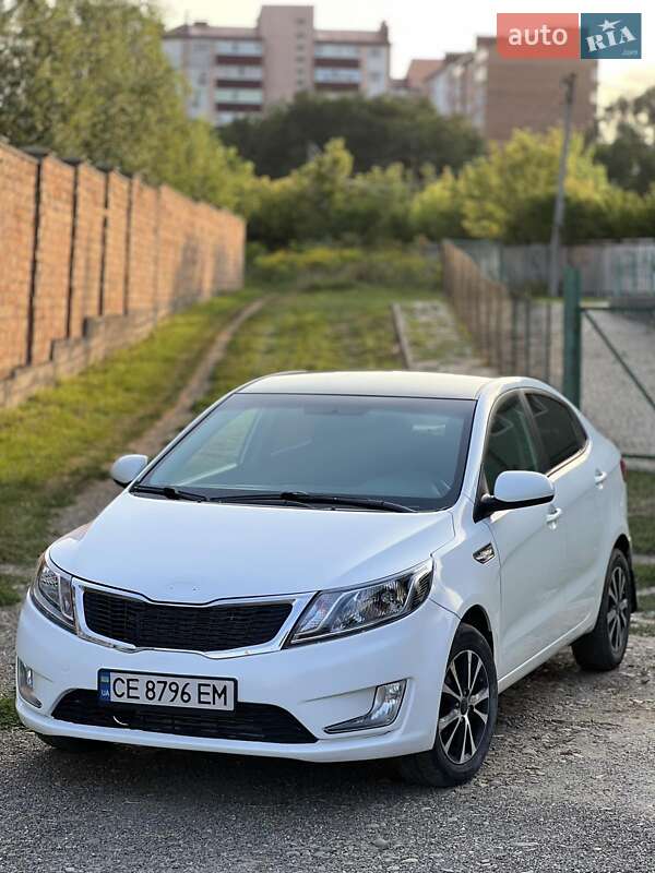 Легковые Kia Rio