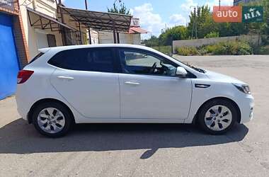 Kia Rio  2016