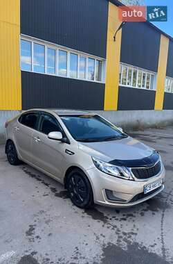 Kia Rio  2012