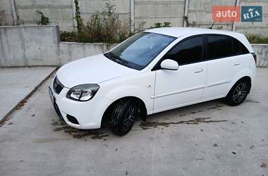 Kia Rio  2010
