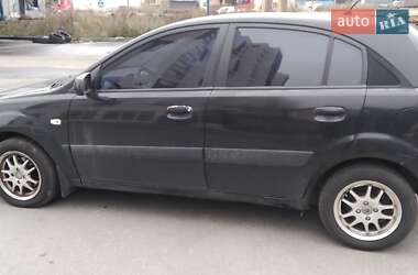 Kia Rio  2006