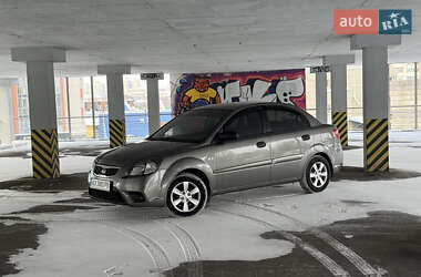 Kia Rio  2010