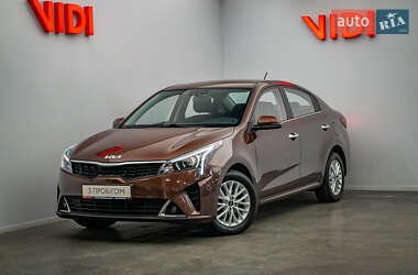 Kia Rio  2021