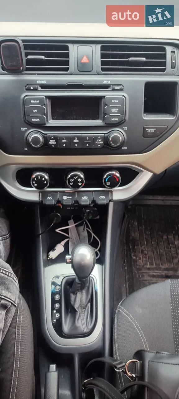 2015 Kia Rio - мініатюра 4