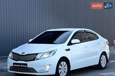 Kia Rio  2013