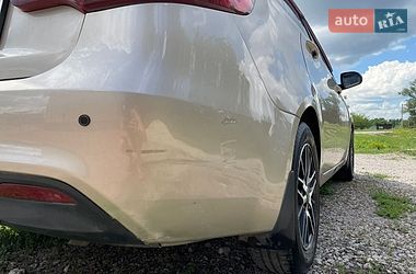 Седан Kia Rio 2012 в Царичанке