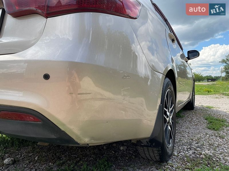 Седан Kia Rio 2012 в Царичанке