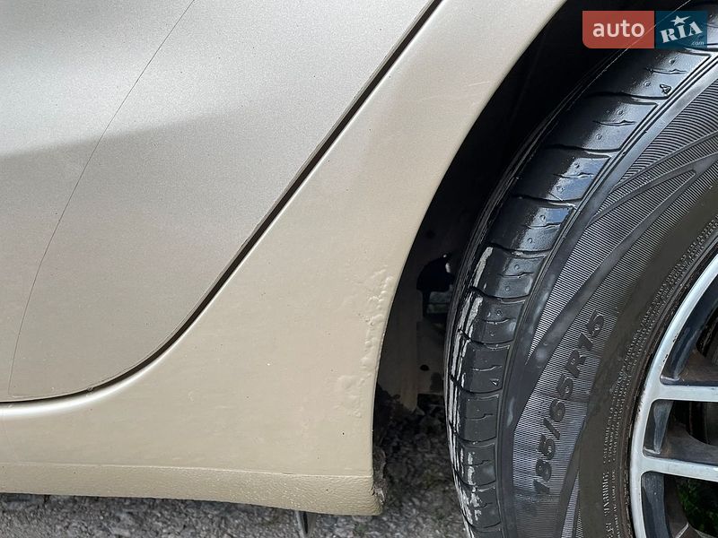 Седан Kia Rio 2012 в Царичанке