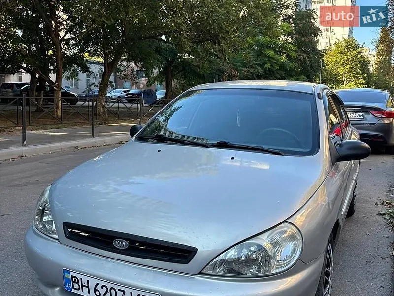 Kia Rio 2002