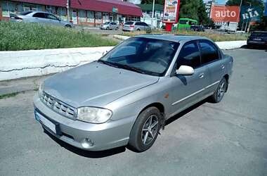 Kia Sephia  2003