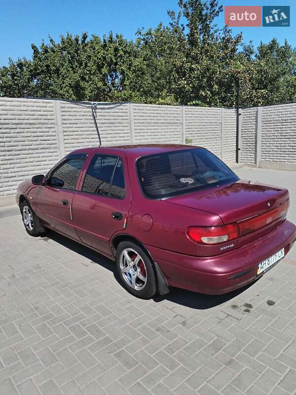 Седан Kia Sephia