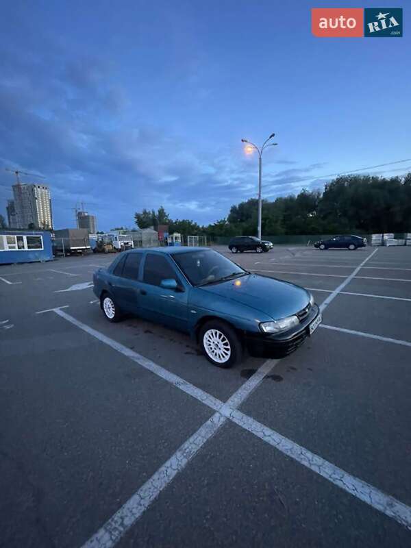 Седан Kia Sephia