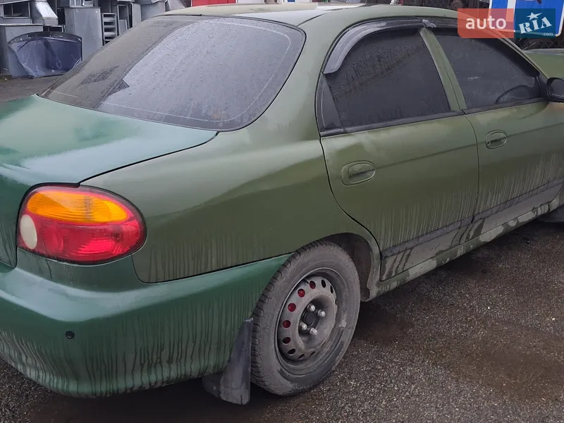 Kia Sephia 1999