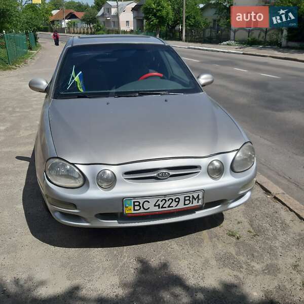 Kia Shuma
