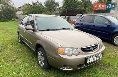 Kia Shuma  2003