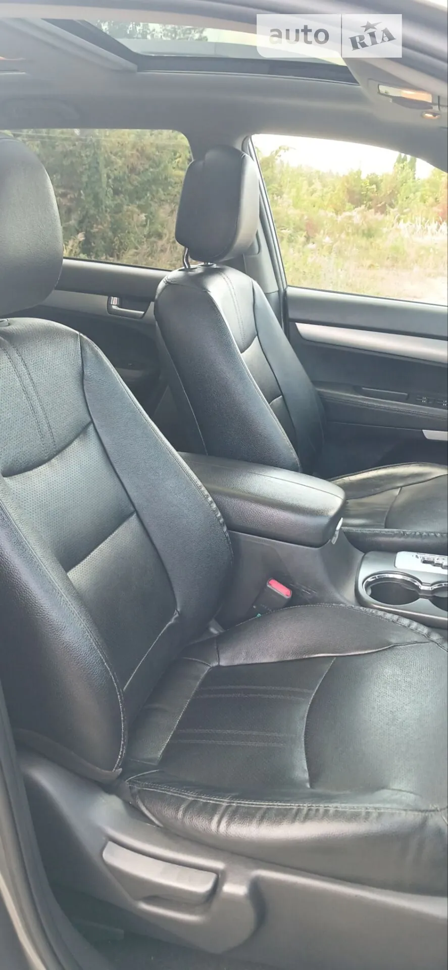 Kia Sorento 2012 VIN KNAKU814DC5284471 фото оголошення 16 з 52