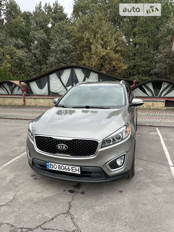 Легковые Kia Sorento