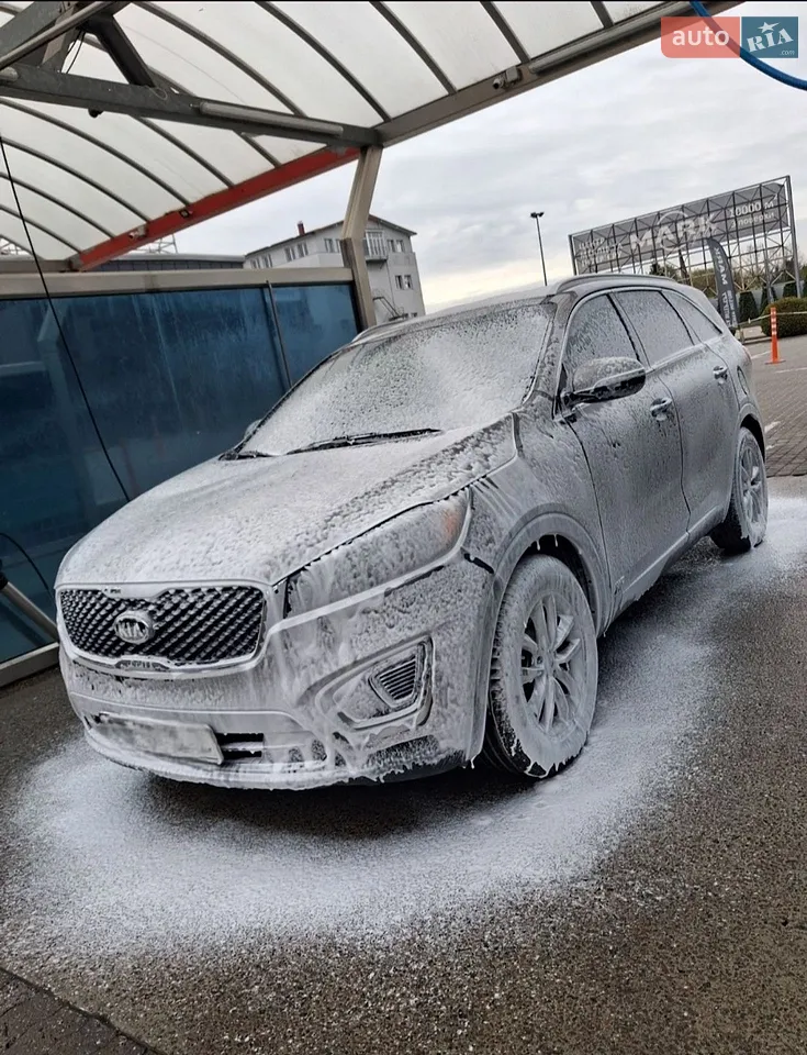 2016 Kia Sorento - фото 1