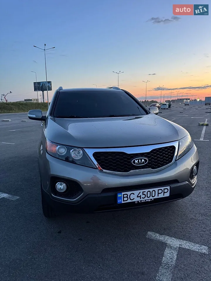 2010 Kia Sorento - фото 1