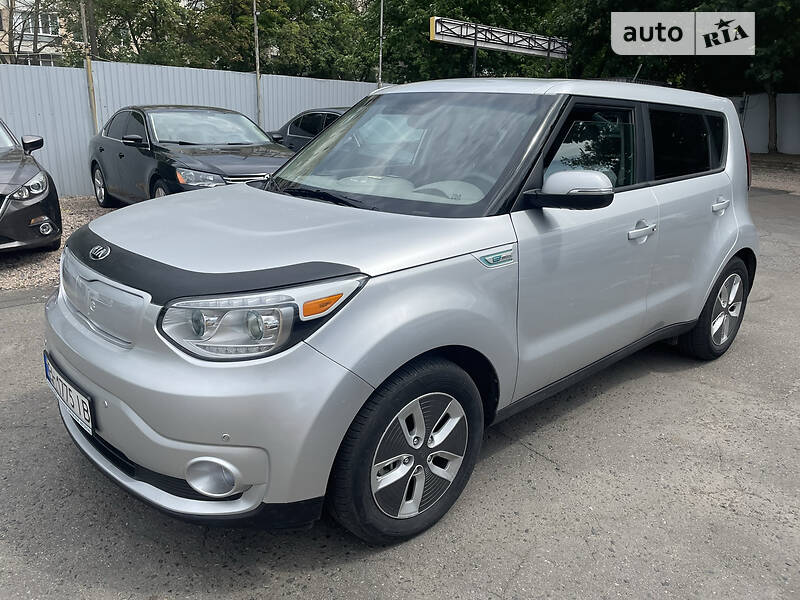 Універсал Kia Soul EV