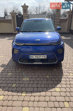 Kia Soul EV  2020