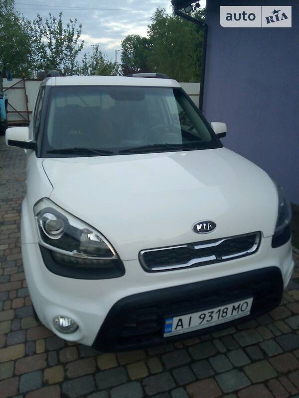 Позашляховик / Кросовер Kia Soul