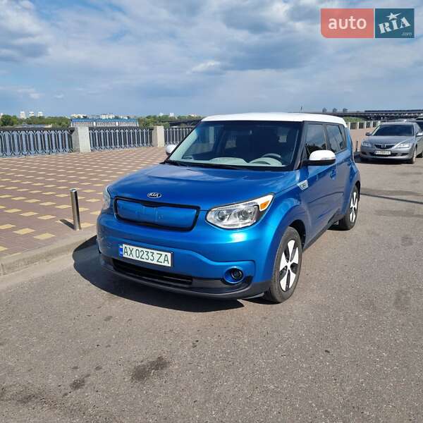 Легковые Kia Soul