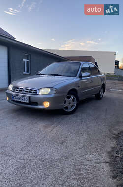 Kia Spectra  2001