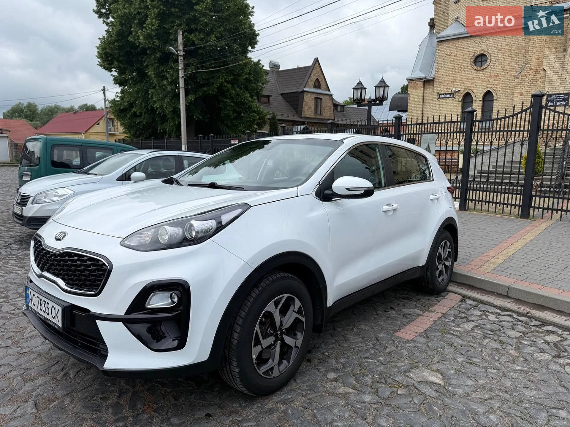 Kia Sportage 2019 VIN U5YPG814ALL764845 фото оголошення 2 з 24