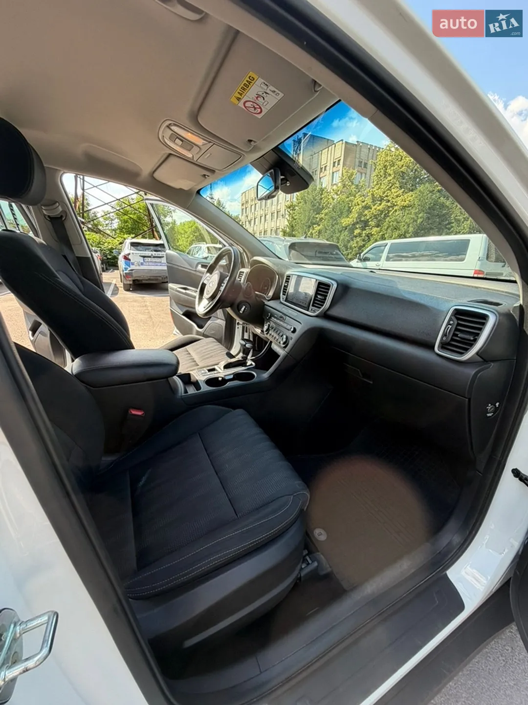 Kia Sportage 2021 VIN U5YPG814BML148821 фото оголошення 10 з 19