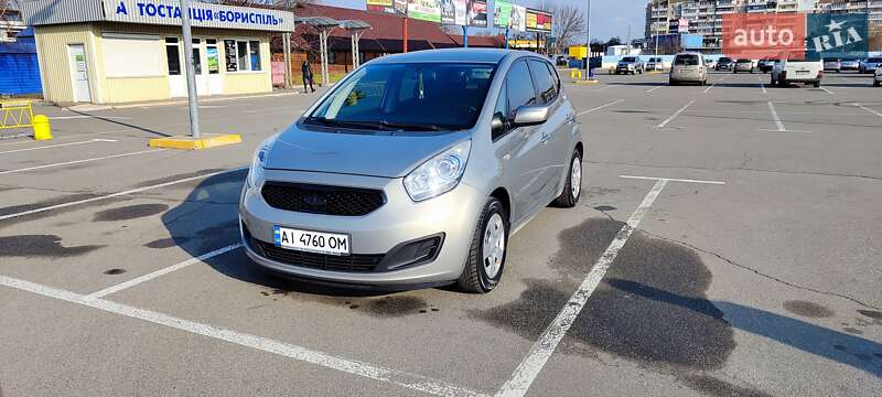 Хэтчбек Kia Venga