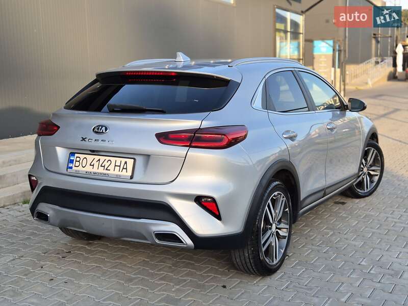 Легковые Kia XCeed