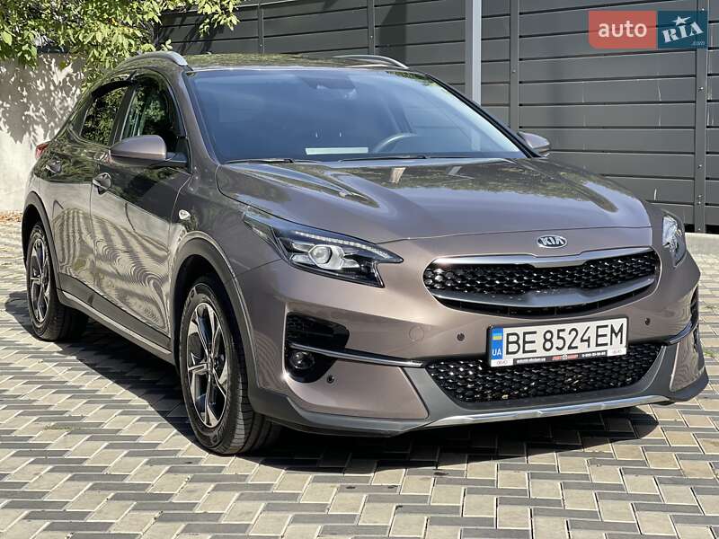 Легковые Kia XCeed