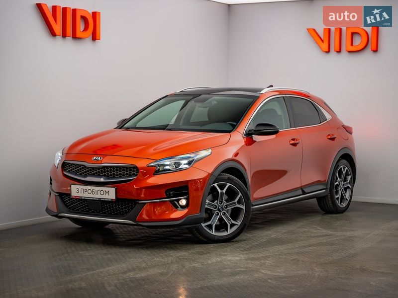 Позашляховик / Кросовер Kia XCeed