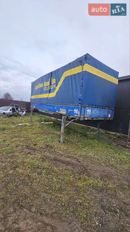 Тентованный борт (штора) - полуприцеп Kogel AK