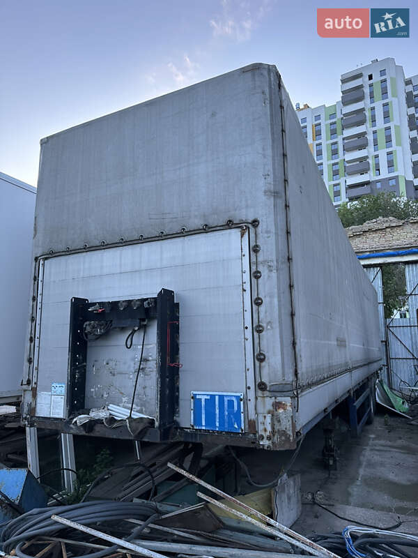 Тентованный борт (штора) - полуприцеп Kogel SN 24