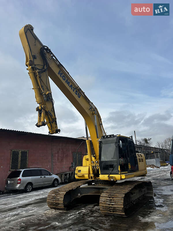 Komatsu PC 240NLC-11