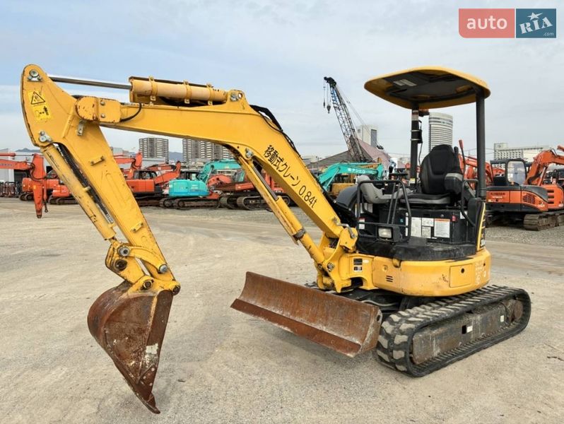 Гусеничный экскаватор Komatsu PC 30MR