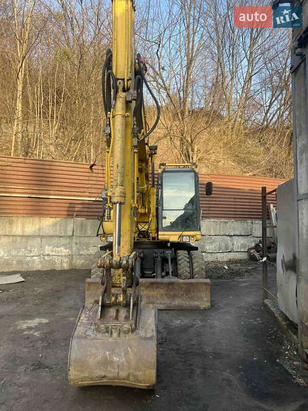 Komatsu PW