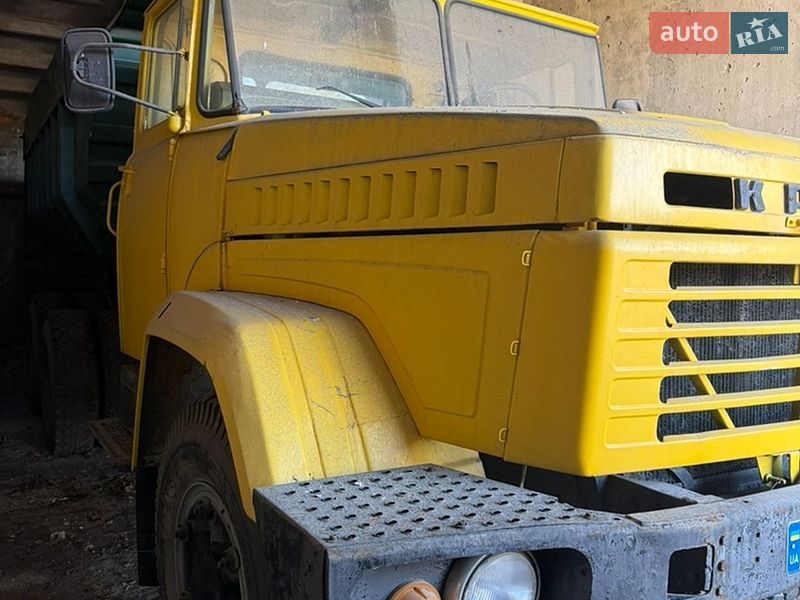 Самосвал КрАЗ 6230