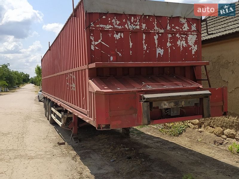 Зерновоз - напівпричіп Krone ADF