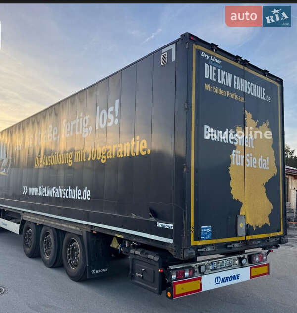 Фургон напівпричіп Krone ADW