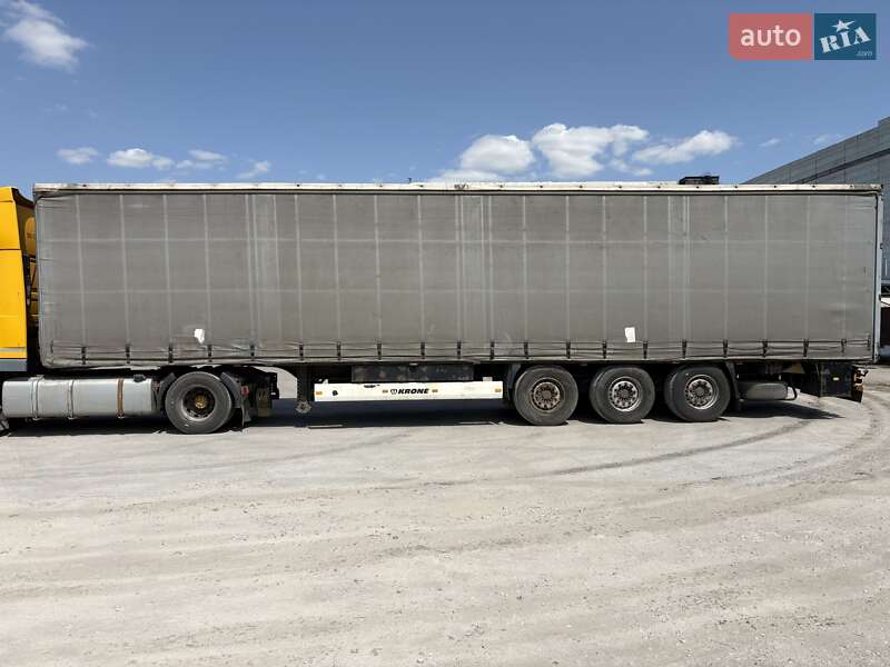 Тентований борт (штора) - напівпричіп Krone Profi Liner