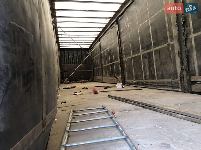 Тентований борт (штора) - напівпричіп Krone SAF