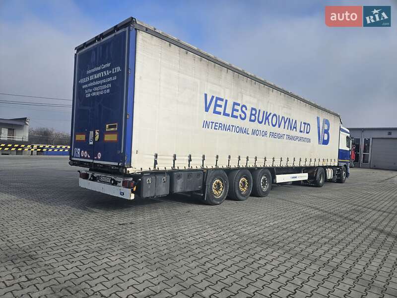 Тентованный борт (штора) - полуприцеп Krone SD